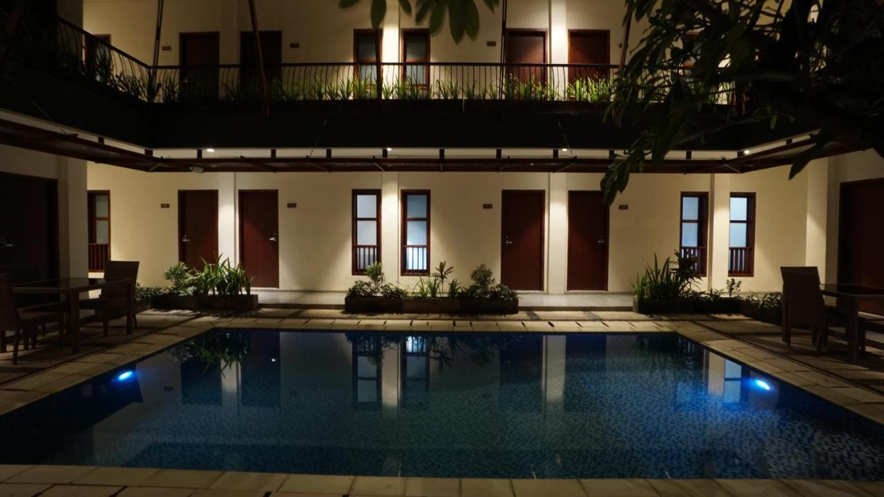 Reddoorz Near Legian Street Hotell Eksteriør bilde