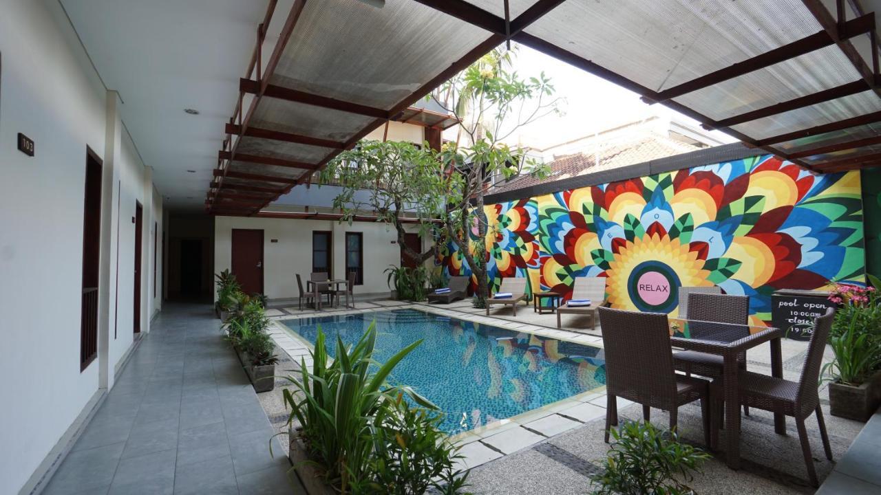 Reddoorz Near Legian Street Hotell Eksteriør bilde