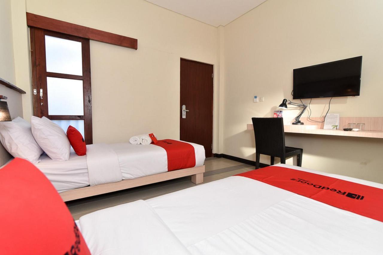 Reddoorz Near Legian Street Hotell Eksteriør bilde